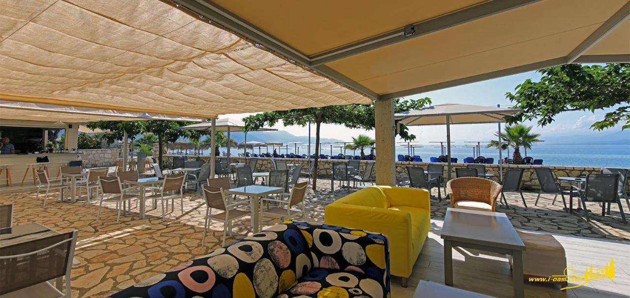 Oasis By The Sea Aparthotel Chiliadou  Buitenkant foto